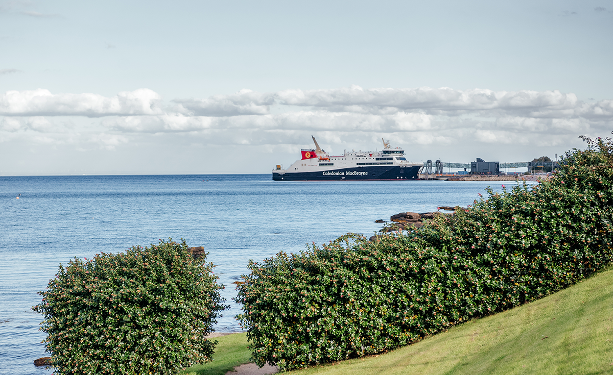 Exploring the Isle of Arran: Ferry, Castles, and Coastal Beauty photo 4