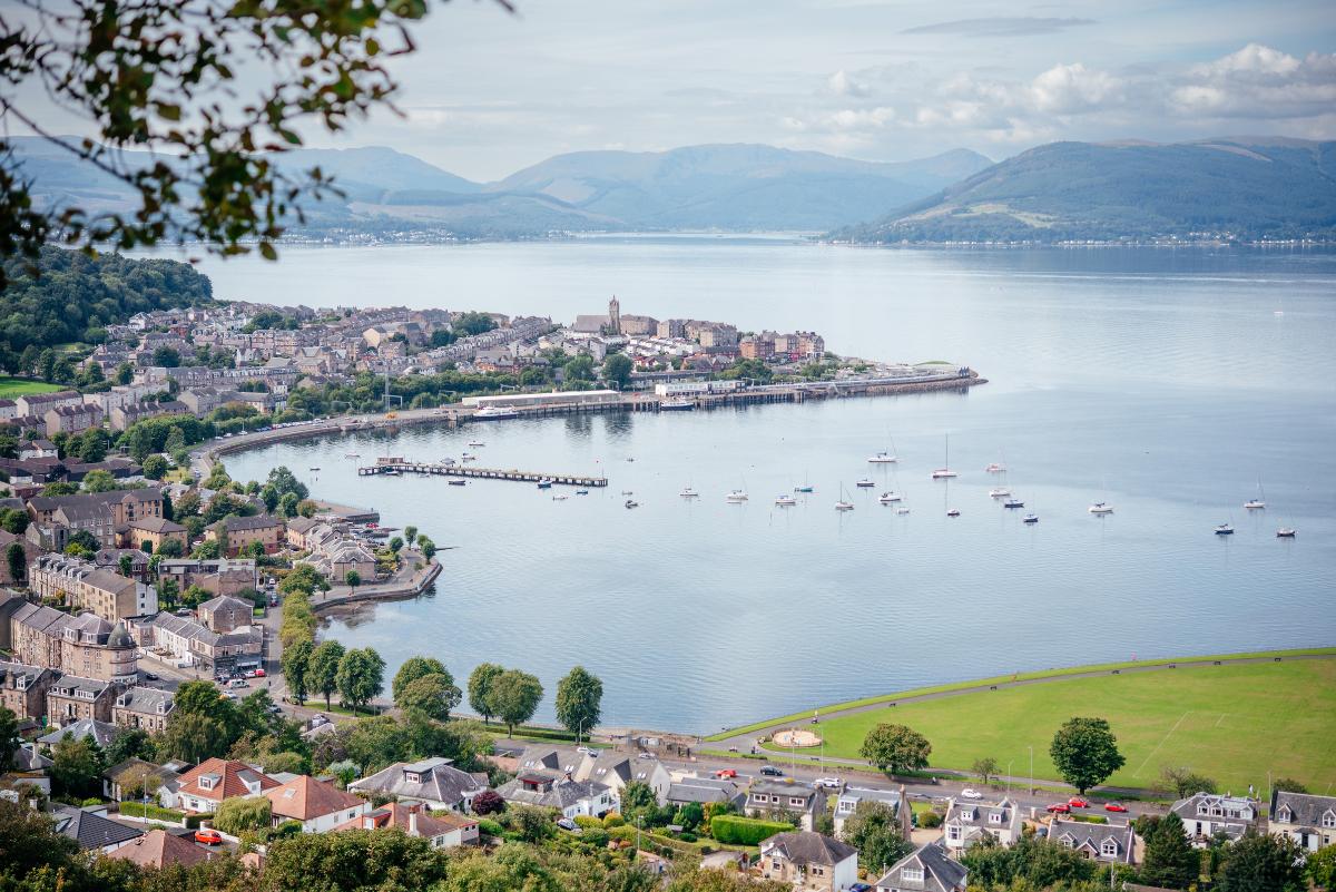 Between Paddle Wheels and Port Towns: A River Clyde Journey from Glasgow to Greenock aboard PS Waverley