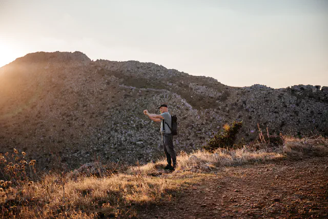 Monte Gallo Secrets: A Half-Day Hike from Mondello to Semaforo Borbonico